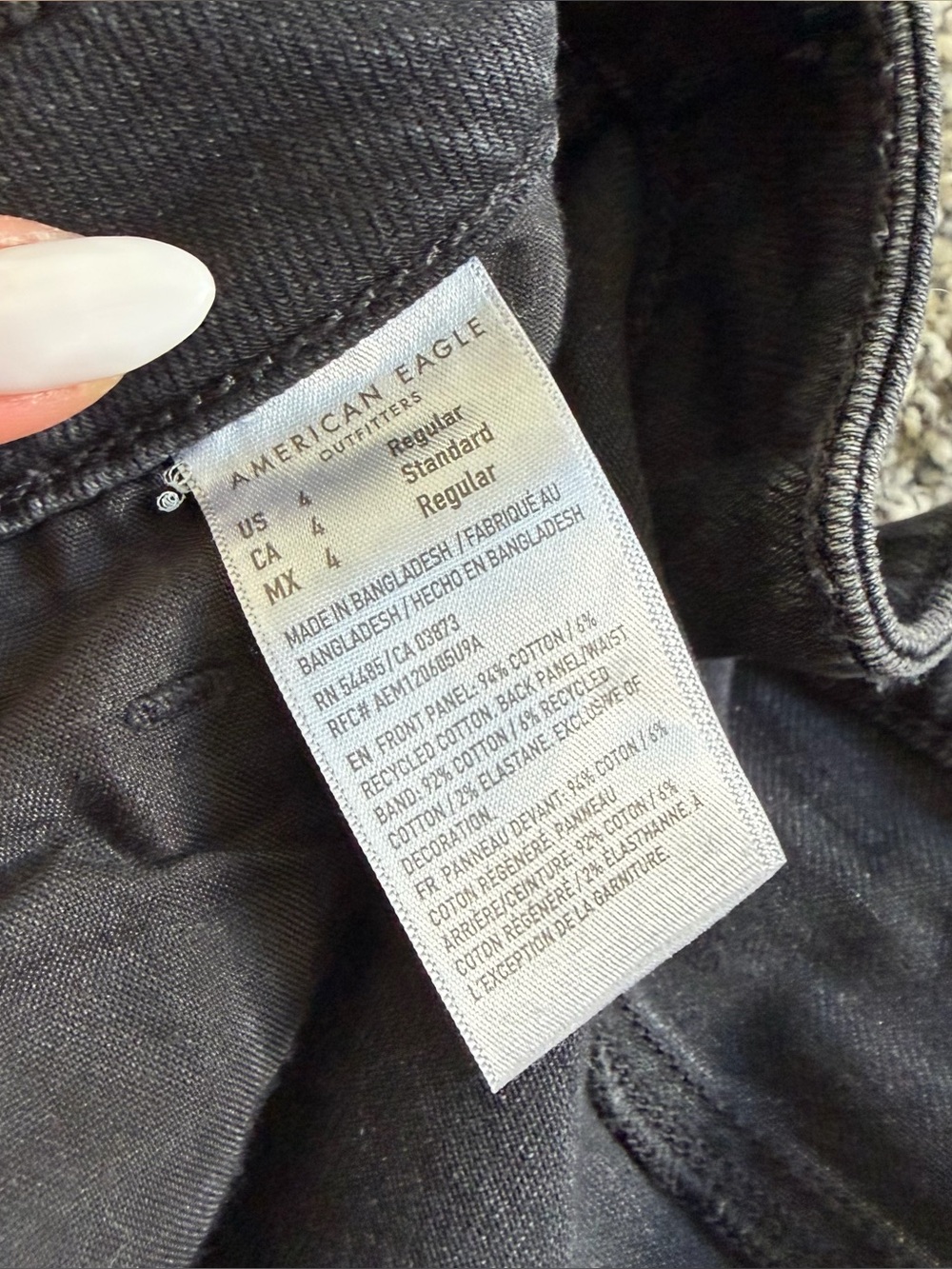 American Eagle Mom Jeans in Strigid Black Gray Wash Denim Factory Distressed 4 - Picture 5 of 5